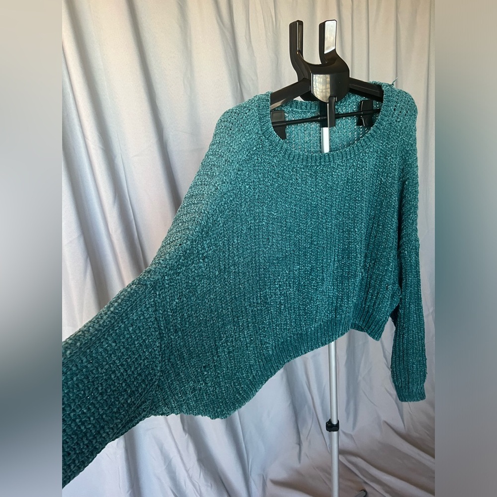 Green Chenille Batwing sweater - Picture 2 of 4